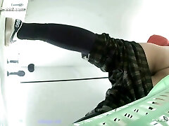 chinese girls go to toilet.*** chinese girls go to toilet.***