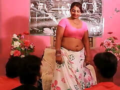 Yoga teacher Gives directives