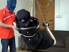 chinesische polizistin bondage1