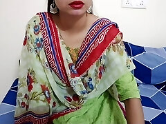 hard-core Indian Desi step-mom ne sex ki lat laga di utter hindi video xxx big boobs Saarabhabhi6 clear Hindi audio mischievous sexy