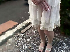 Grandma has a raw pussy and greets a cock into the house