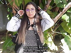 I HAD AN ORGASM IN A PUBLIC RESTAURANT WITH MY Lush Magic Wand