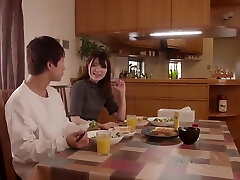 Japanese Gorgeous Cougar Incredible Porn