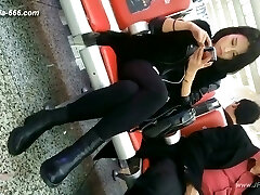 japanese girls go to toilet.145