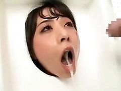ژاپنی بانوان تبدیل به انسان توالت (فیلم کامل)