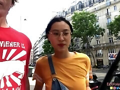 刘玥 Chinese Asian June Liu Creampie - SpicyGum Tears Up American Guy in Paris x Jay Bank Presents