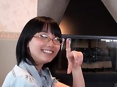Japanese Glasses Cutie Blow Job