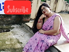 ????MY NEIGHBOUR's WIFE Flashing HER BIG Breasts TO ME ????MY NEIGHBOUR's WIFE Flashing HER BIG Breasts TO ME