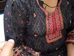 моя пышногрудая жена-индианка обожает, когда я медленно трахаю ее киску моя пышногрудая жена-индианка обожает, когда я медленно трахаю ее киску