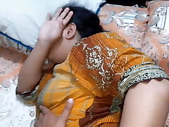 برادر ناتنی به خواهر ناتنی خود آمد & # 039;s اتاق به بازی یک بازی جنسی برادر ناتنی به خواهر ناتنی خود آمد & # 039;s اتاق به بازی یک بازی جنسی