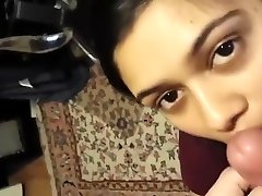 印度德西大学的女朋友给第一次口交和暨在嘴里 印度德西大学的女朋友给第一次口交和暨在嘴里