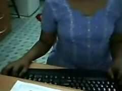 iNDIAN Hotty PLAYS ON LIVECAM