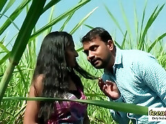 desi indian girl romance en el exterior de la selva - teen99 - indio cortometraje