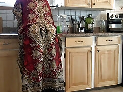 Punjabi bhabi ke moonh mein moot diya blowjob money-shot
