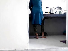 Desi indian couple sex in kitchen caught penetrating