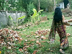 Indian steamy XXX webseries sex! Desi Tribal girl fucking with wealthy teen boy!