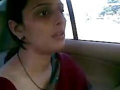 desi aunty fucking with her bf in car bj fun