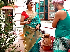 سکسی, صاحب خانه داغ اغوا شده توسط خدمتکار او سکسی, صاحب خانه داغ اغوا شده توسط خدمتکار او