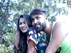 Pati ke chhote bhai apne hi nai nawalee bhabhi ko make an impression karke chodne ka maja luta jab ghar pe bhaiya nahi tha Pati ke chhote bhai apne hi nai nawalee bhabhi ko make an impression karke chodne ka maja luta jab ghar pe bhaiya nahi tha