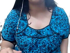 indyjski desi aunty mówić brudny i pokazywanie jej włochaty cipki do jej customer