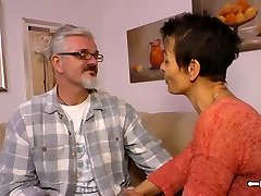 Hausfrau Ficken - Housewife mature German is pulverized rock-hard