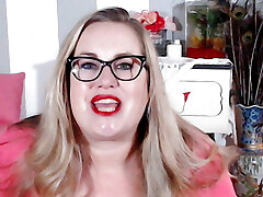 Mature White Lady Flirts with Big Black Cock Mature White Lady Flirts with Big Black Cock