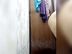 Riya thakur Indian Desi girl oil take in pussy massage