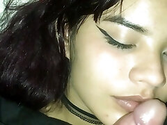 Playing with my stepsister until she gives me some tasty fellatios - Porn in Spanish