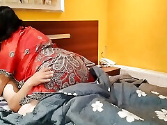 Desi Hindi step-mom fucks with her son when they are alone at home
