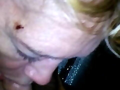 Mamie Loulou adore sucer la bite de son-in-law amant