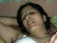 indian aunty plumbed with secret lover in her home indian aunty plumbed with secret lover in her home