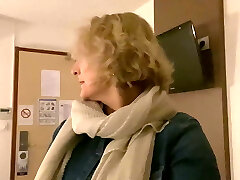 Take me in the douche! Or do you like the bed finer?