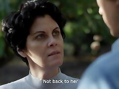 caliente la mamá y el hijo de la escena de la película caliente la mamá y el hijo de la escena de la película