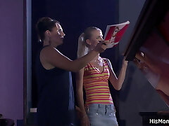 Guy caught his mature mummy and teen toying