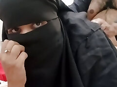 Pakistani Step-mom In Hijaab Fucked By Stepson