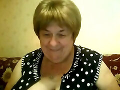 Webcam solo with a depraved fat granny wanking