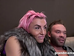 Kinky g/g sex on the bed between 2 mature German wives Kinky g/g sex on the bed between 2 mature German wives