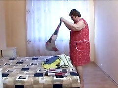 Bbw granny femme de chambre d'amour énorme bite