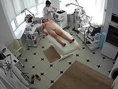 Hidden cameras. Beauty parlor, waxing pussy and ass mom