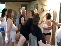 A Blowjob Party (Swingers)