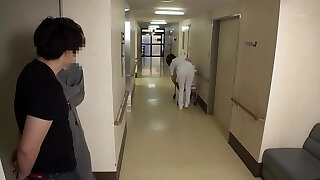 B3E2204- Big-chested Mature Nurse in Skinny Trousers Fucked in the Elevator