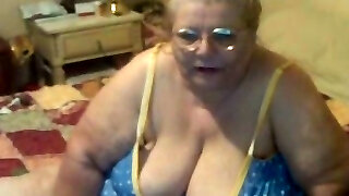 That kind of big cellulite grandmother butt is not possible to satisfy