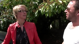 Horny blonde mature Diane Muprhy yells while getting fucked