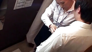 Exposing the Lower Half of Your Body in the Fitting Bedroom! Cloth Supermarket Assistant in a narrow space -2