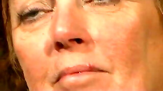 Mature women - Joy at the Glory hole