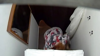 Plump mature in a massage parlor