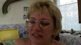 اگر مادر یک ساندویچ شما خواهد شد و خوراک او تقدیر خود را?