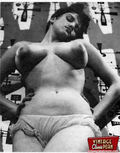 Vintage Girl Boobs - Big breasted vintage girls