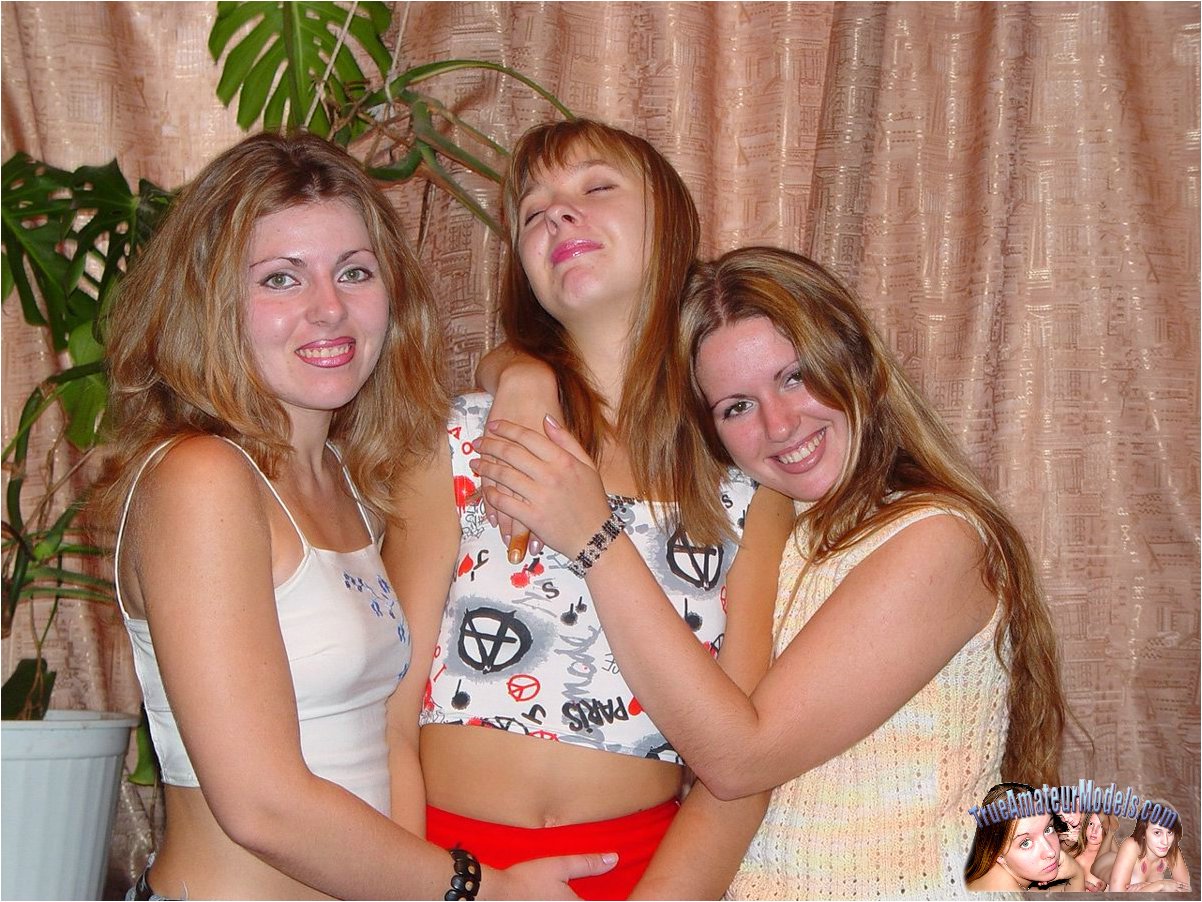 Three Amateur Lesbians Enjoying Group photo
