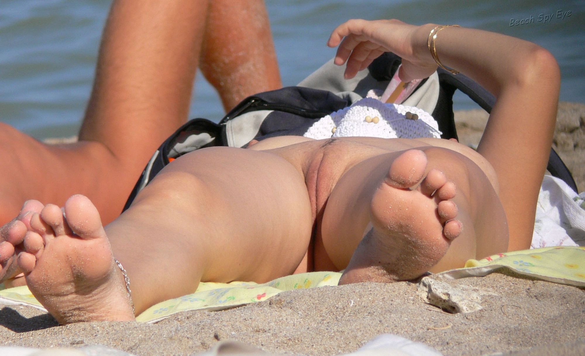 Voyeur nude beach - spread legs needed